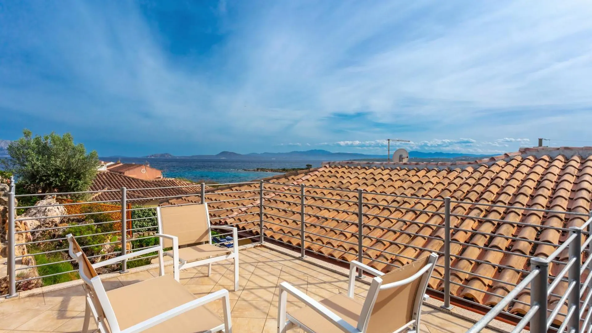 Holiday home Villa Caposchiera A 150M Dal Mare Casa Tamponi Italy