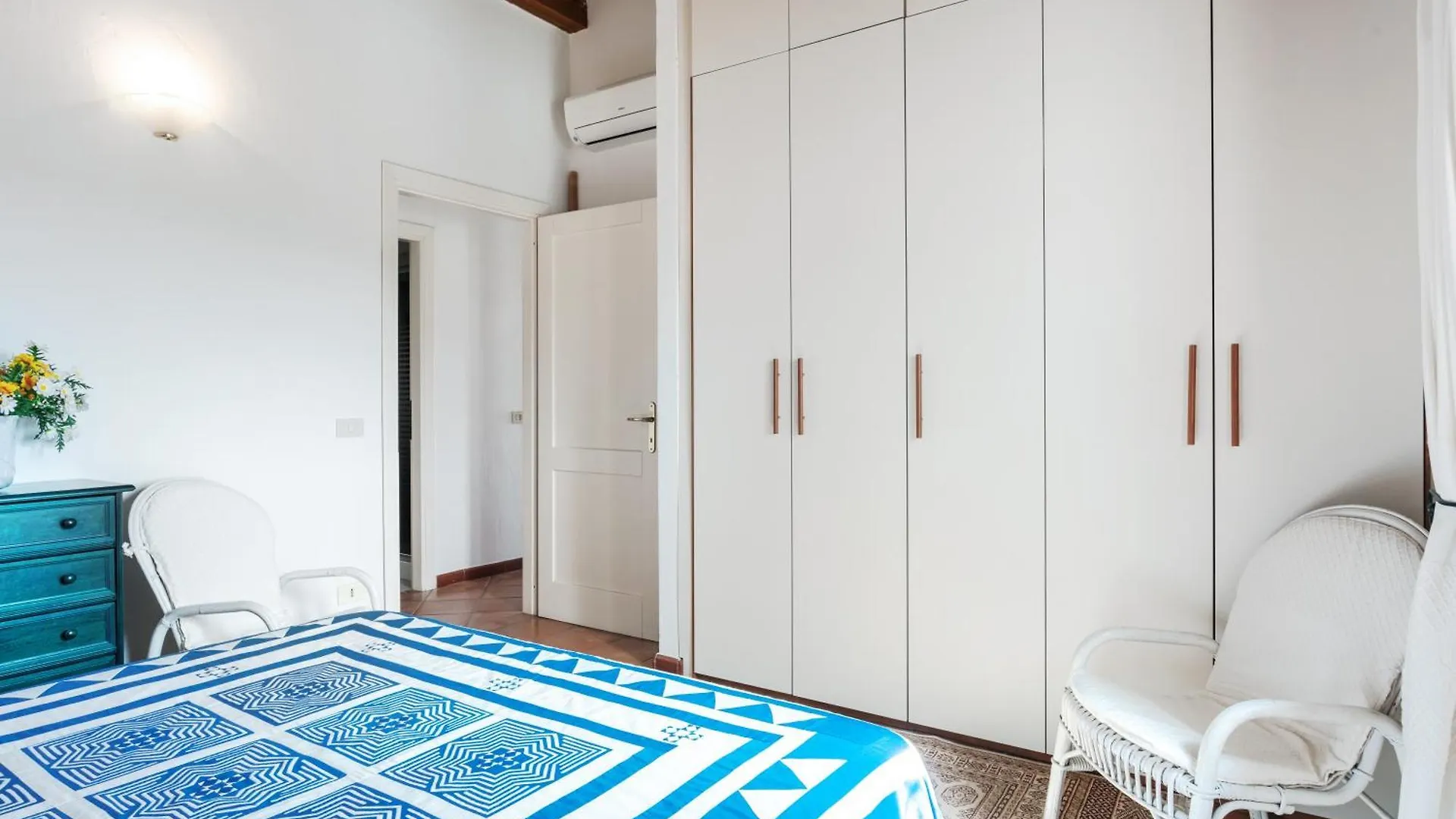 Villa Caposchiera A 150M Dal Mare Casa Tamponi 0*,