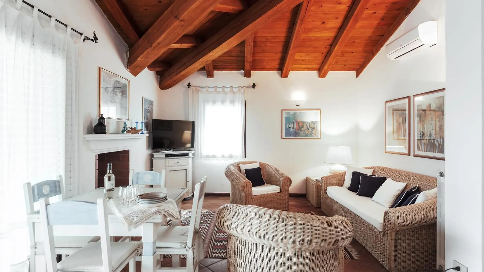 Villa Caposchiera A 150M Dal Mare Casa Tamponi